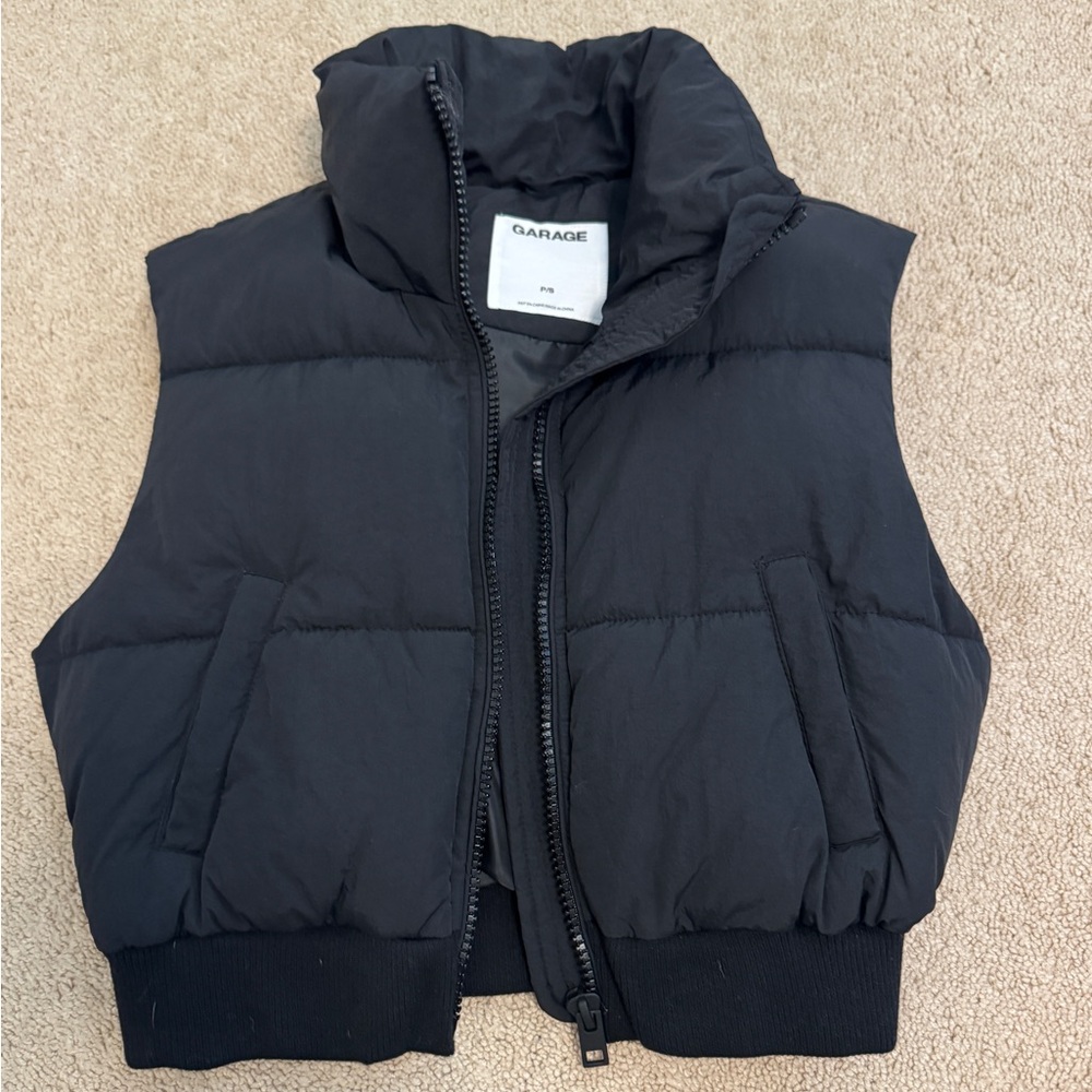 garage cropped puffer vest